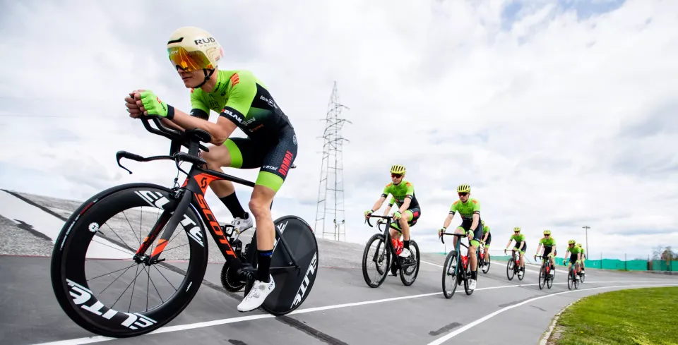 Безпрецедентний крок UCI: Офіційна заява щодо домінування Погачара за шість днів до Туру
